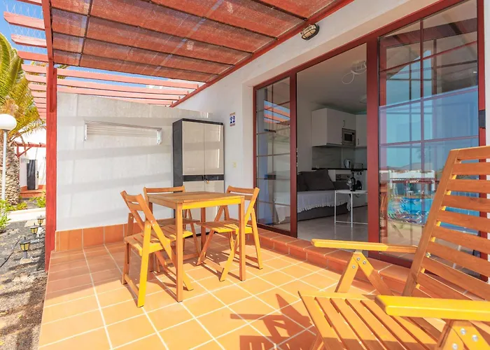 شقة Sunny Terrace By The Pool - Relax Caleta De Fuste كاليتا ذي فوستي