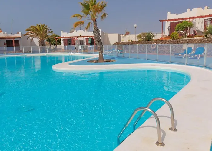 Sunny Terrace By The Pool - Relax Caleta De Fuste شقة