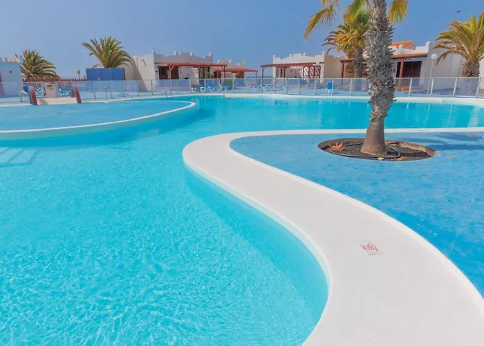 Sunny Terrace By The Pool - Relax Caleta De Fuste * كاليتا ذي فوستي