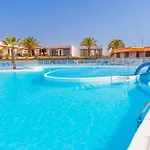 Sunny Terrace By The Pool - Relax Caleta de Fuste