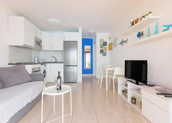 Sunny Terrace By The Pool - Relax Caleta De Fuste