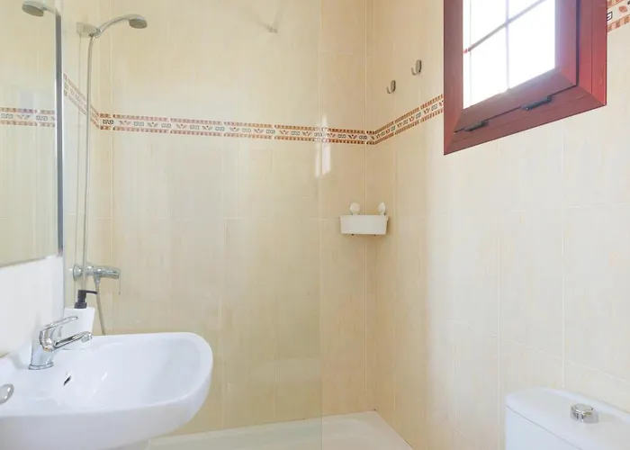 Sunny Terrace By The Pool - Relax Lägenhet