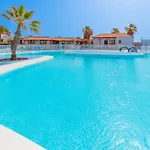 Apartment Sunny Terrace By The Pool - Relax