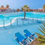 Sunny Terrace By The Pool - Relax Apartment *
